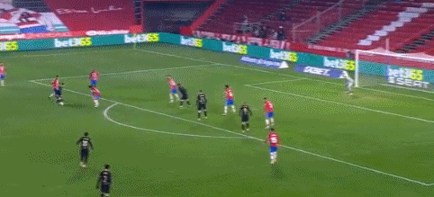 乌克兰电竞选手Zeus发文道歉，辟谣网传结婚传闻：希望能尽快结束此事